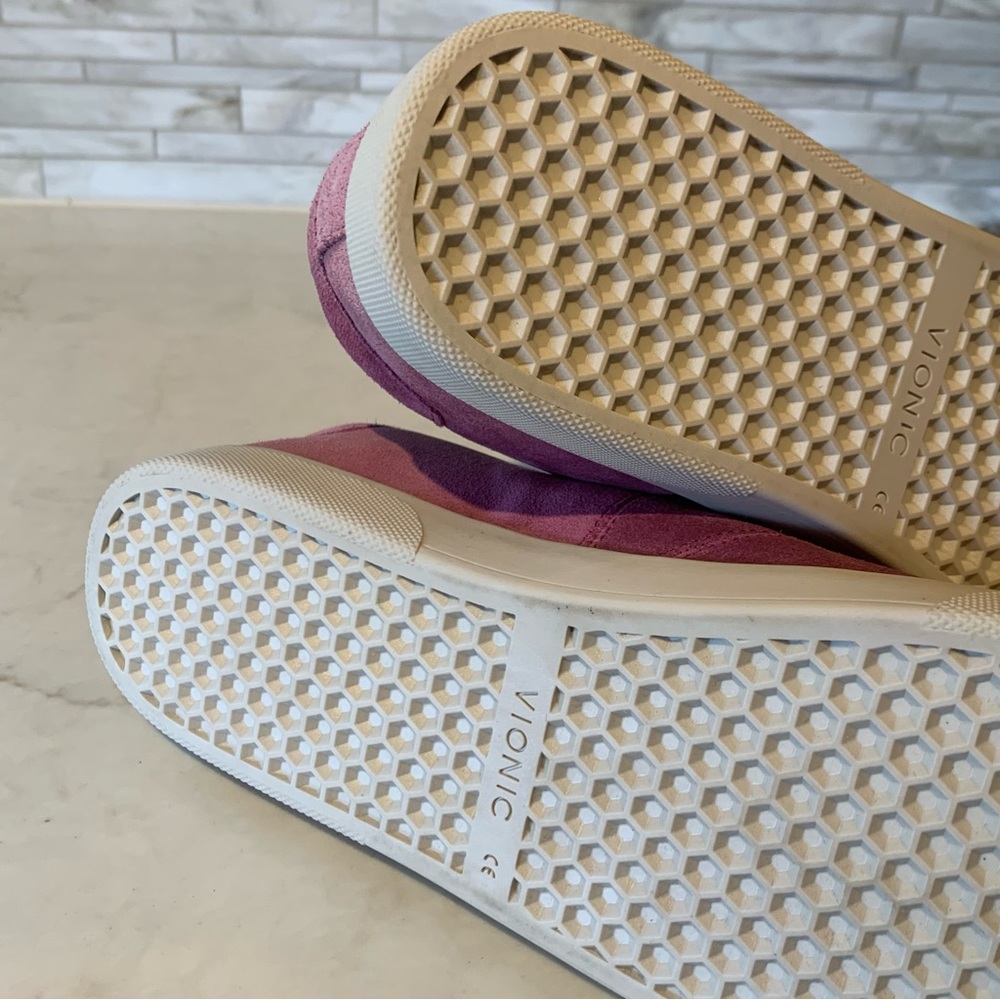 Vionic Lavender Rose Suede Sneakers size 9.5 - Picture 9 of 15